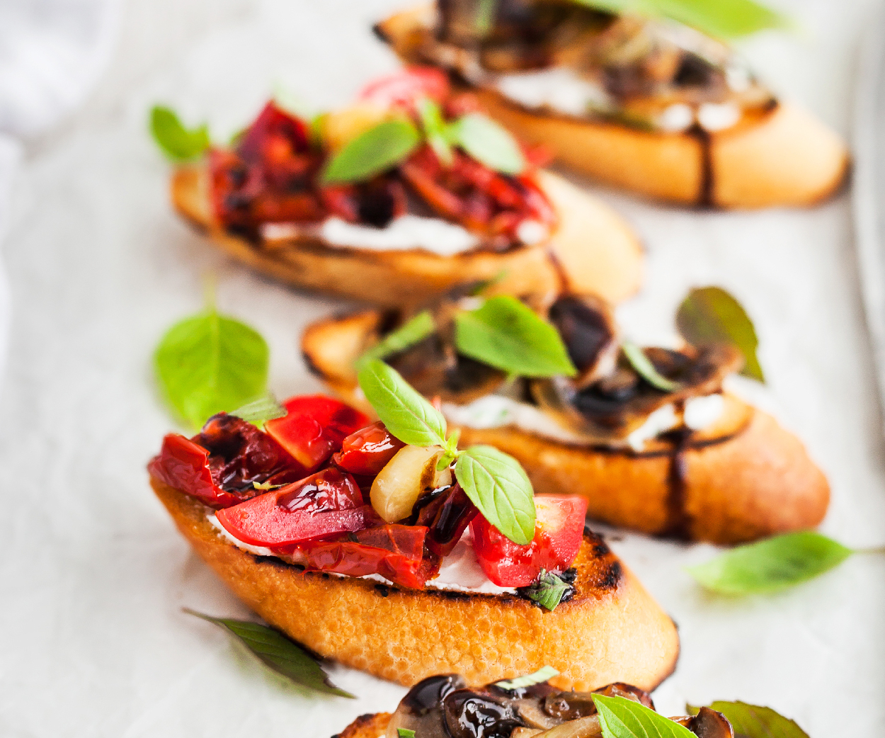 Read more about the article Shiitake Ragù on Chèvre Crostini – Great Appetizer